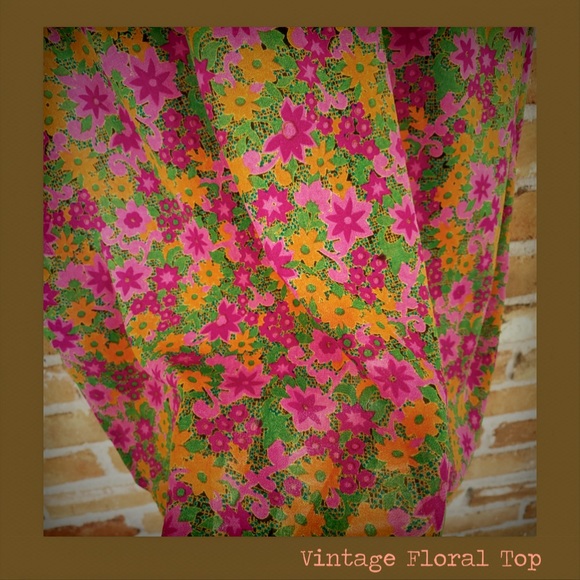 Vintage Floral Top - Picture 4 of 4